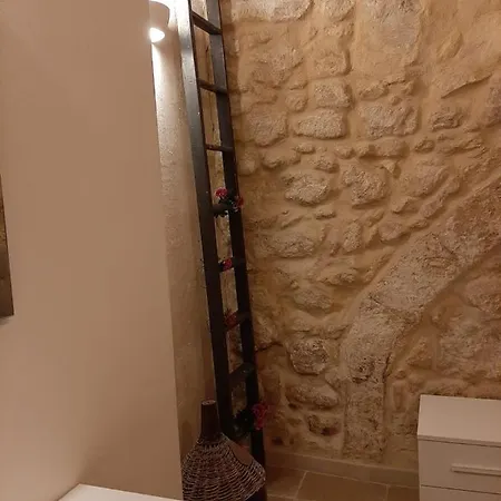 Dimora Salentina Via Scarambone * Lecce